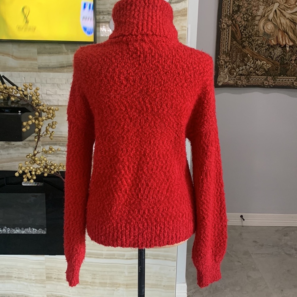 Yet Again New With Tags Chunky TurtleNeck Red Sweater. Size S - Picture 3 of 6